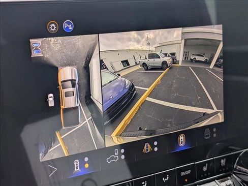 New 2026 Chevrolet Colorado ZR2 w/ ZR2 Bison Edition image 11