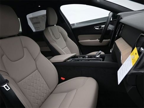 New 2026 Volvo XC60 B5 Plus w/ Protection Package Premier image 36