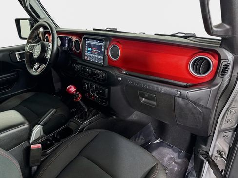 Used 2018 Jeep Wrangler Unlimited Rubicon AWD/4WD image 29