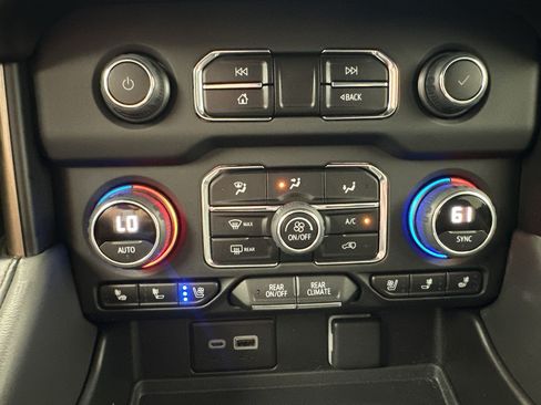 Certified 2023 Chevrolet Tahoe High Country AWD/4WD image 17