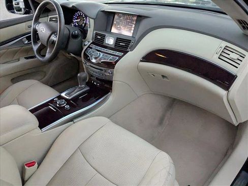 Used 2015 INFINITI Q70 L 3.7 w/ Technology Package image 23