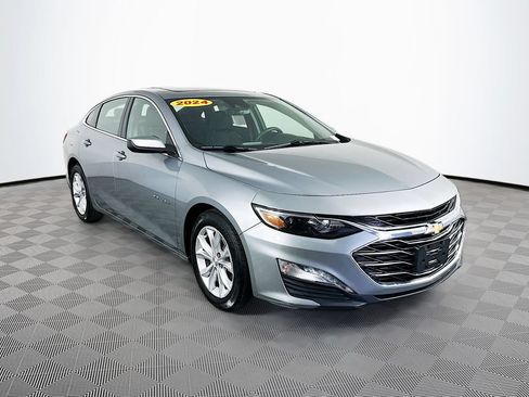 Used 2024 Chevrolet Malibu LT FWD image 2