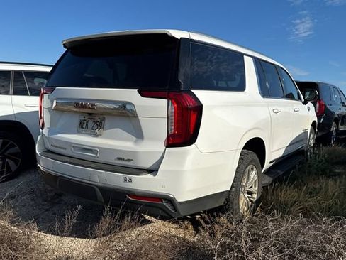 Used 2021 GMC Yukon XL SLT AWD/4WD image 4