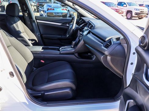 Used 2019 Honda Civic Sport image 13