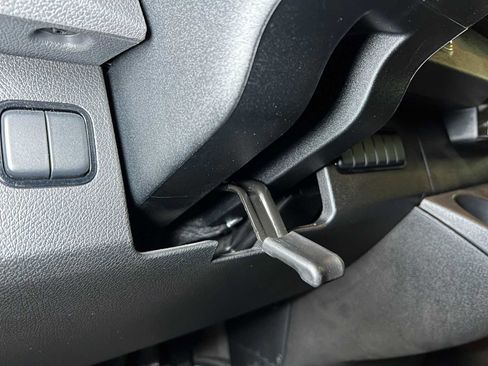 Used 2025 Mercedes-Benz Sprinter 2500 image 20