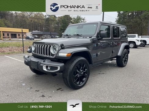 Certified 2025 Jeep Wrangler Unlimited Sahara w/ Safety Group AWD/4WD image 1