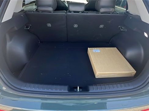 Used 2025 Kia Niro EX Touring image 16