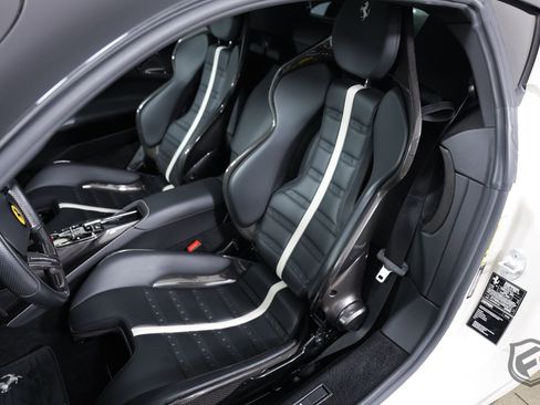 Used 2022 Ferrari SF90 Stradale AWD/4WD image 16