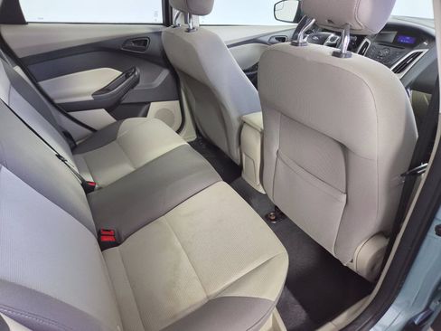 Used 2012 Ford Focus SE FWD image 26