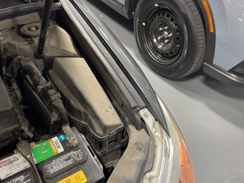 Used 2014 Toyota Camry SE image 18