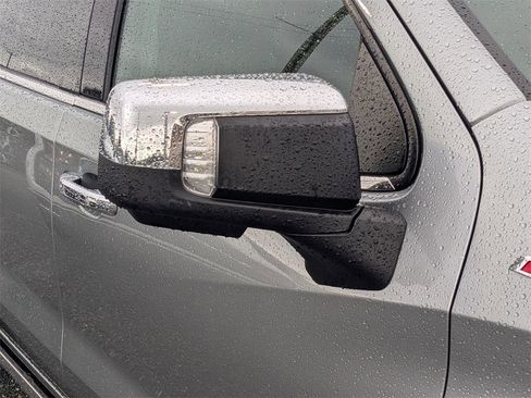 Used 2023 Chevrolet Silverado 1500 LTZ w/ Z71 Off-Road Package image 10