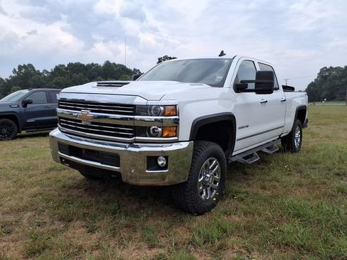 Used 2018 Chevrolet Silverado 2500 LTZ w/ Duramax Plus Package AWD/4WD image 2