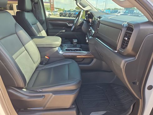 Used 2025 GMC Sierra 1500 Elevation w/ X31 Off-Road Package AWD/4WD image 27