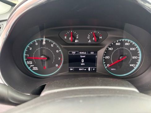 Used 2021 Chevrolet Malibu LT w/ Sport Edition image 8