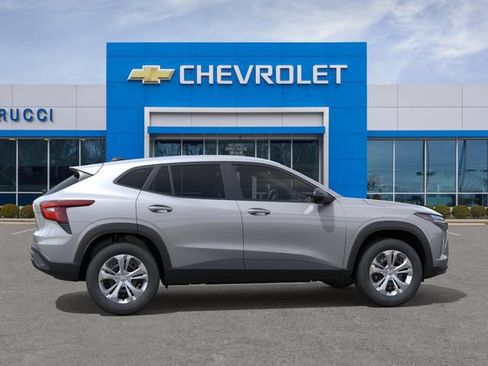 New 2026 Chevrolet Trax LS FWD image 5