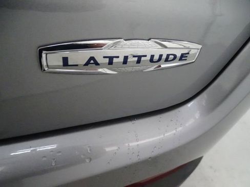 Certified 2022 Jeep Compass Latitude AWD/4WD image 23