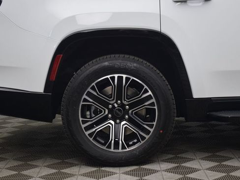 New 2026 Jeep Grand Wagoneer 4WD w/ HD Trailer Tow Package image 8