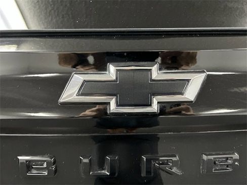 Certified 2025 Chevrolet Suburban High Country image 32