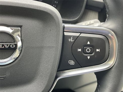 Used 2023 Volvo XC40 B5 Plus w/ Driver Assist Package AWD/4WD image 21