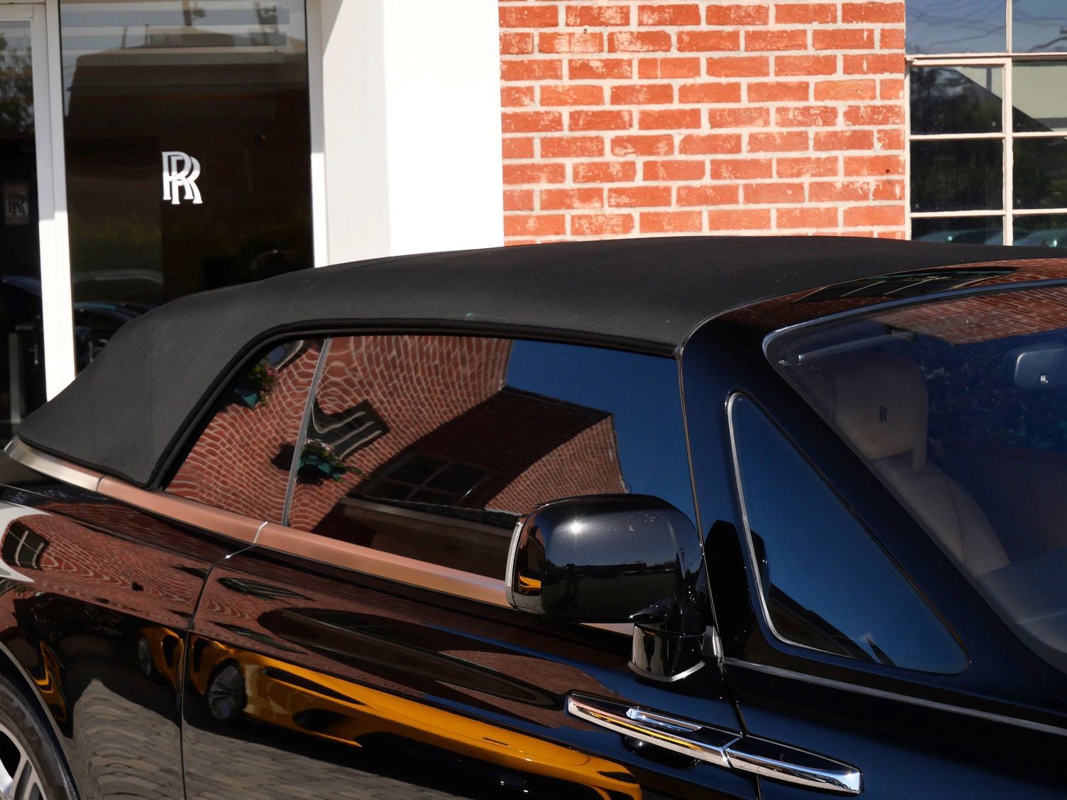 Certified 2013 Rolls-Royce Phantom Drophead Coupe RWD image 32