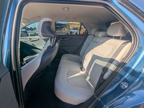 New 2026 Kia Niro EX FWD image 14