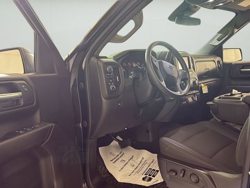 Used 2023 Chevrolet Silverado 1500 Custom Trail Boss AWD/4WD image 8