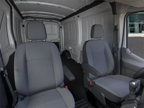 New 2025 Ford Transit 250 148 Medium Roof image 10