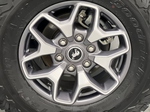 Used 2025 Ford Bronco Badlands AWD/4WD image 69