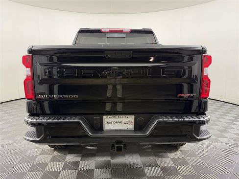 Used 2025 Chevrolet Silverado 1500 RST w/ Convenience Package II RWD image 4