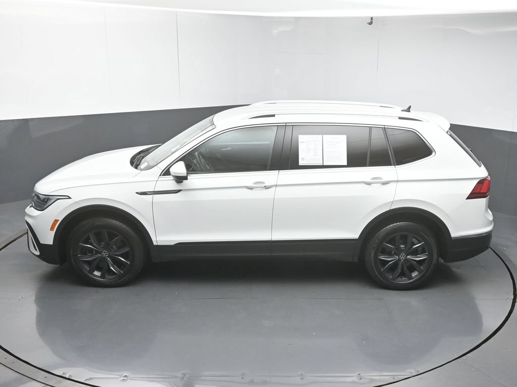Used 2024 Volkswagen Tiguan SE FWD image 46