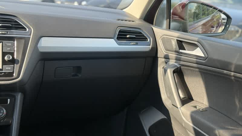 Used 2019 Volkswagen Tiguan S FWD image 21