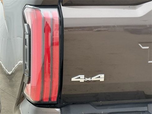Used 2024 Toyota Tundra Limited image 6