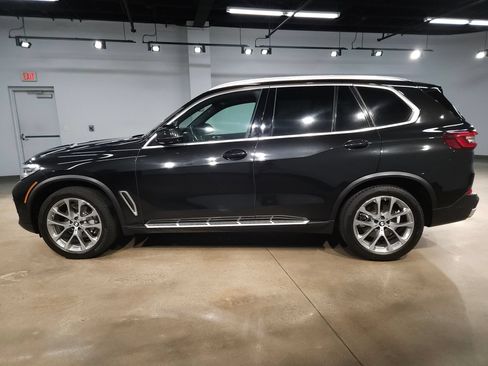 Used 2023 BMW X5 xDrive40i AWD/4WD image 4