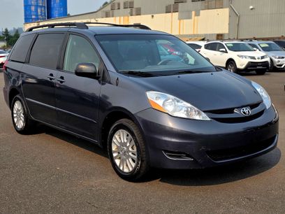 Used 2007 Toyota Sienna LE