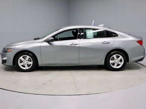 Used 2024 Chevrolet Malibu LT image 9