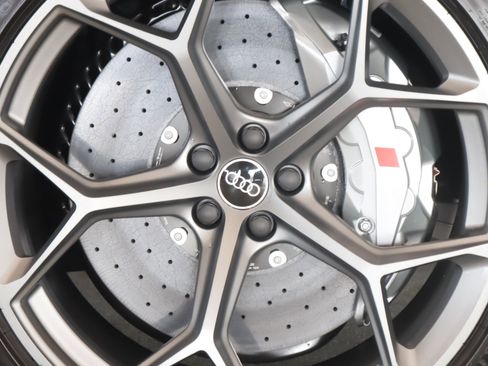 New 2026 Audi RS Q8 performance image 5