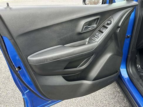 Used 2016 Chevrolet Trax LS image 16