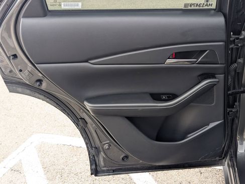 Used 2025 MAZDA CX-30 AWD 2.5 S w/ Preferred Package image 16