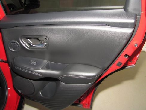 Certified 2024 Honda HR-V EX-L image 19