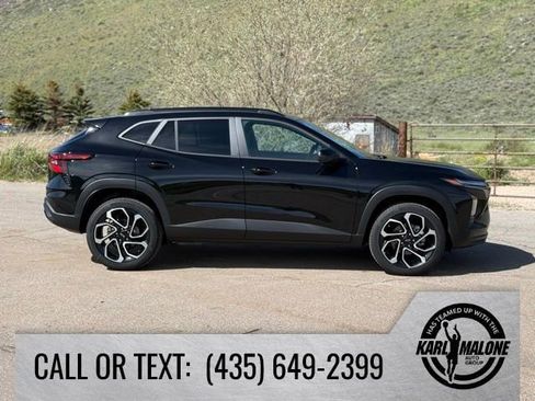 New 2026 Chevrolet Trax RS w/ Driver Confidence Package FWD image 6