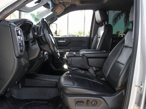 Used 2020 Chevrolet Silverado 3500 LTZ w/ Gooseneck/5TH Wheel Package image 18