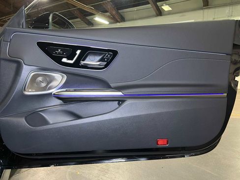 New 2025 Mercedes-Benz CLE 300 4MATIC Coupe image 10