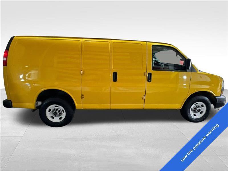 Used 2021 GMC Savana 2500 w/ Driver Convenience Package RWD image 4
