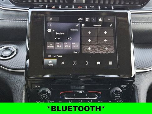 Used 2023 Jeep Grand Cherokee L Laredo image 14