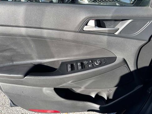 Used 2021 Hyundai Tucson SE AWD/4WD image 7