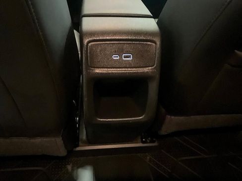 Used 2024 Chevrolet Trax ACTIV w/ Sunroof Package image 32