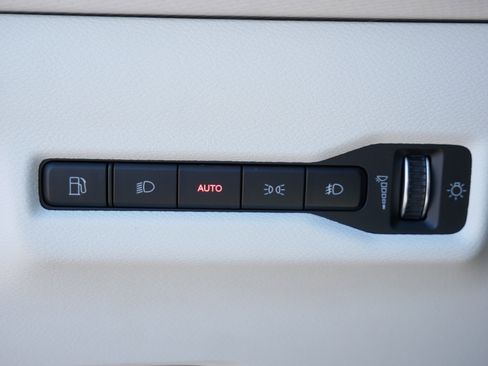New 2026 Jeep Cherokee Limited AWD/4WD image 14
