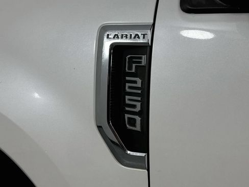 Used 2017 Ford F250 Lariat w/ Chrome Package AWD/4WD image 10