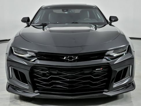 Used 2020 Chevrolet Camaro ZL1 RWD image 5