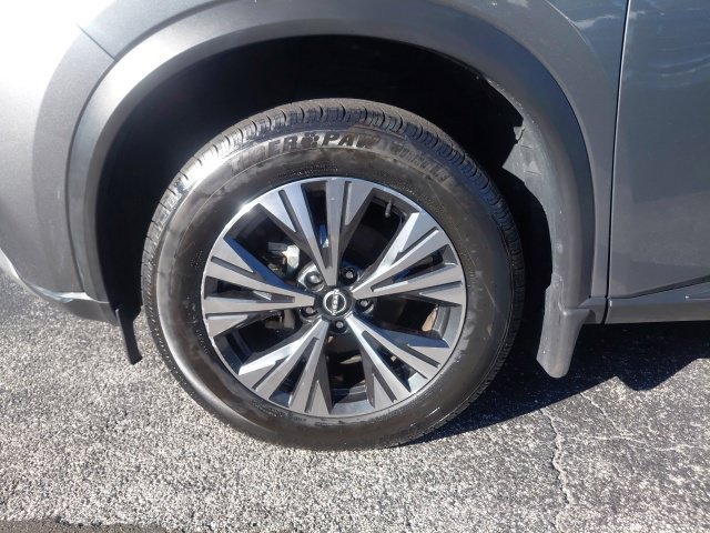 Used 2023 Nissan Rogue SV FWD image 13